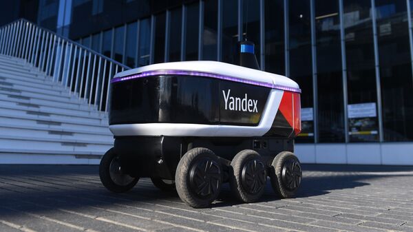 Yandex Rover, el robot ruso que hace entregas - Sputnik Mundo