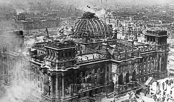 Las instantáneas históricas de la Batalla de Berlín - Sputnik Mundo