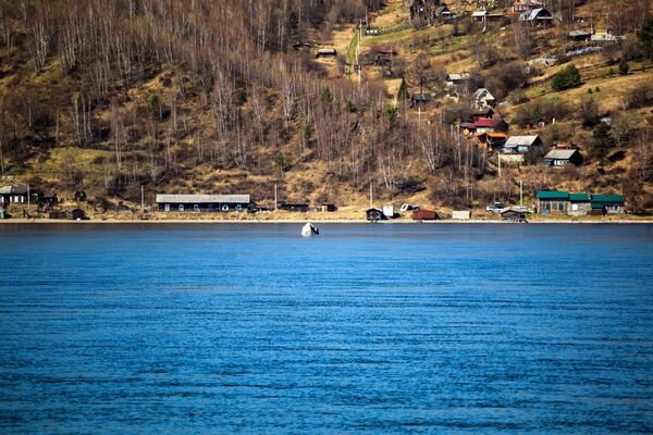 El lago Baikal se despierta en primavera - Sputnik Mundo