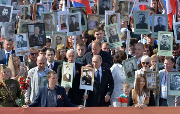 20 años en el poder: cómo ha cambiado Rusia desde el primer mandato de Vladímir Putin

 - Sputnik Mundo