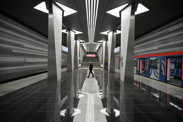 El más bello y preciso del mundo: el metro de Moscú cumple 85 años - Sputnik Mundo