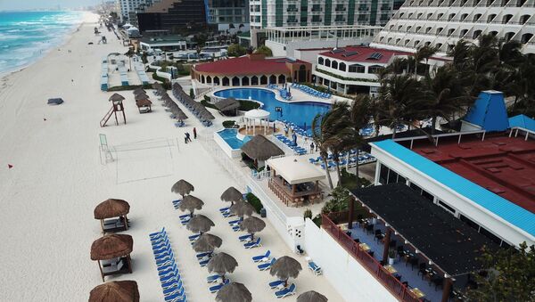 Playas vacías y hoteles sin clientes en Quintana Roo, México - Sputnik Mundo