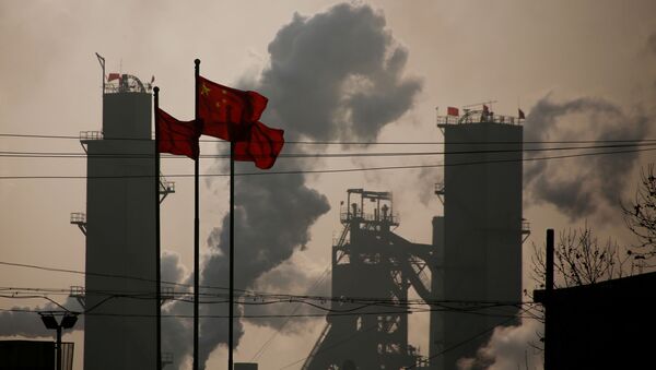 Una fábrica de acero en Wuhan - Sputnik Mundo