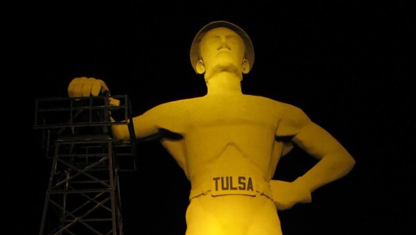  Escultura gigante del Perforador Dorado en Tulsa, EEUU - Sputnik Mundo