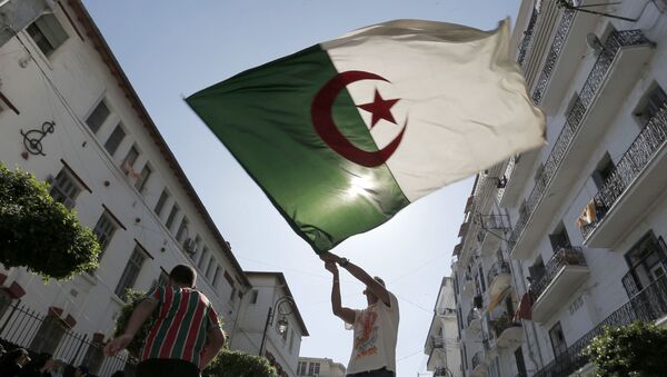 La bandera de Algeria - Sputnik Mundo
