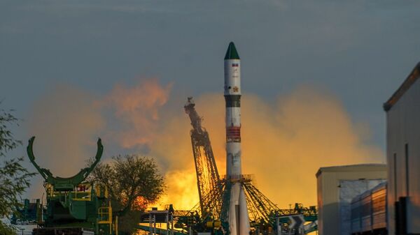 Lanzamiento del Soyuz-2 del cosmódromo de Baikonur - Sputnik Mundo