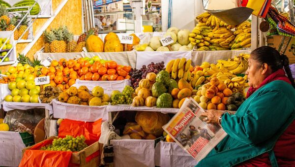 Una tienda de frutas en Perú - Sputnik Mundo