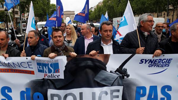 Manifestación de agentes de seguridad en París - Sputnik Mundo