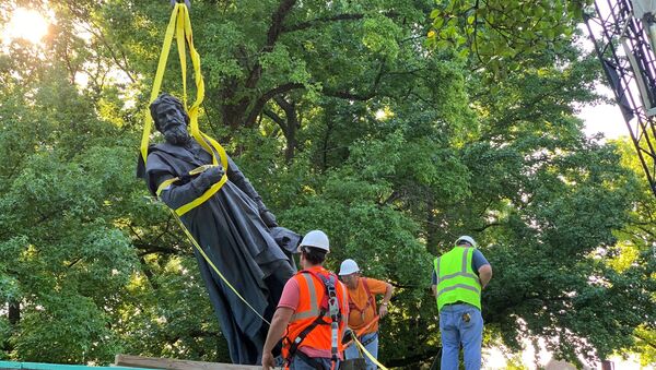 Estatua de Cristóbal Colón en Tower Grove Park, Missouri, EEUU - Sputnik Mundo