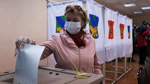 Votación sobre las enmiendas a la Constitución de Rusia - Sputnik Mundo