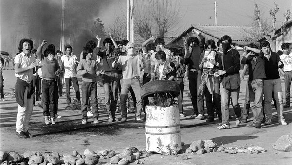 Protestas del 2 y 3 de julio de 1986 en Chile - Sputnik Mundo