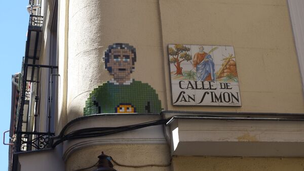 Mosaico a Fernando Simón en una calle de Madrid - Sputnik Mundo