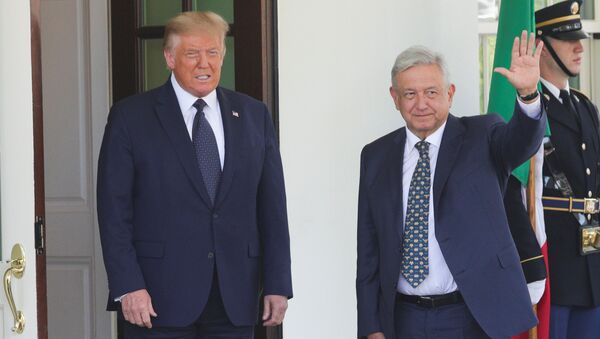 Los presidentes Donald Trump y Andrés Manuel López Obrador  - Sputnik Mundo