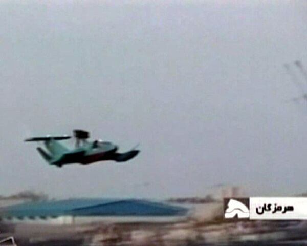 Irán dota a su Ejército de aviones anfibios invisibles - Sputnik Mundo