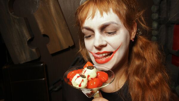 Menú especial para la celebración de Halloween en un restaurante de Moscú - Sputnik Mundo