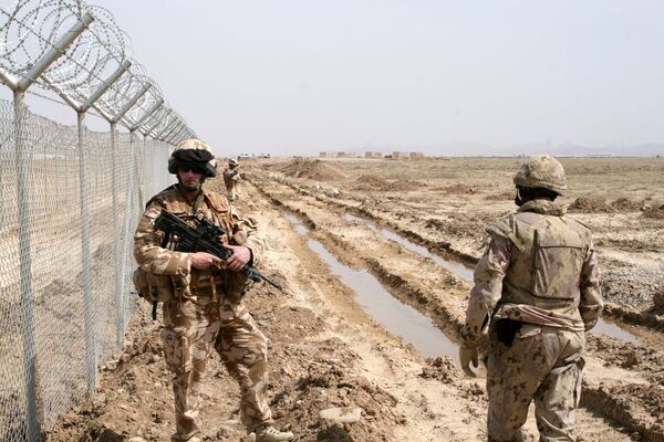 Suman 700 los militares extranjeros muertos en Afganistán en 2010 - Sputnik Mundo