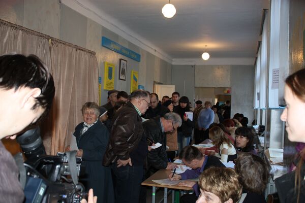 Las elecciones regionales y municipales en Ucrania - Sputnik Mundo