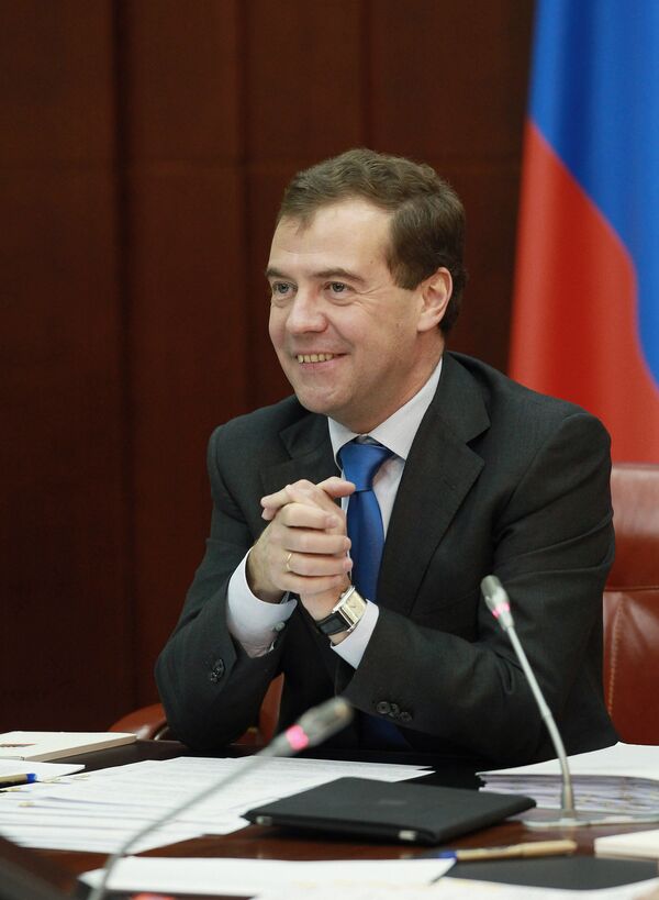 Medvédev dice que Rusia debe prepararse bien de cara al Mundial de Fútbol 2018 - Sputnik Mundo
