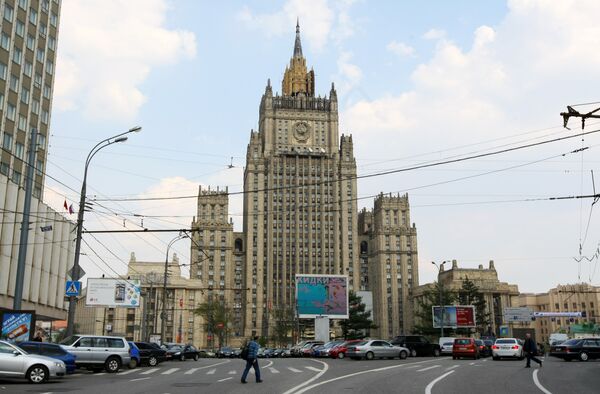 Moscú confía en que el Tratado START repercuta positivamente en la situación geopolítica - Sputnik Mundo