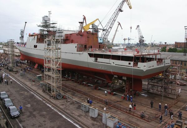 La compañía rusa de construcción naval rusa “Yantar” aplazó la entrega de tres buques guardacostas proyecto 11356 a la Armada de la India por un año - Sputnik Mundo