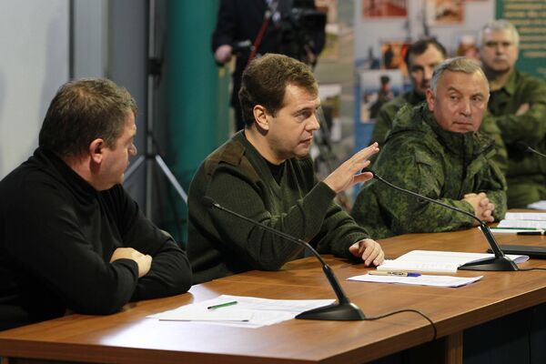 Dmitri Medvédev visitó el polígono Gorojovetski - Sputnik Mundo