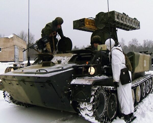 Sistema de defensa antiaéreo “Strela-10M3” al servicio de las tropas aerotransportadas - Sputnik Mundo