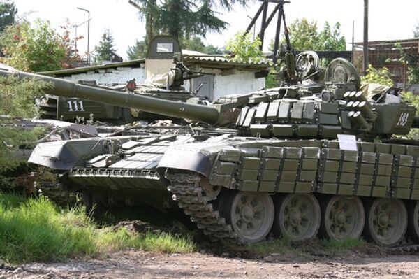 Tanque T-72. Archivo - Sputnik Mundo