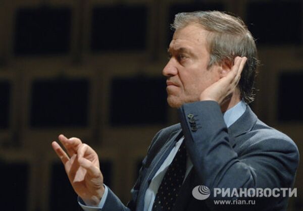 Director de orquestra Valeri Guérguiev recibe máxima distinción cultural de Polonia - Sputnik Mundo