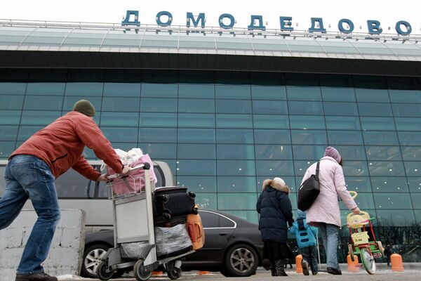 Explosión causa muertos y heridos en  aeropuerto moscovita Domodédovo - Sputnik Mundo