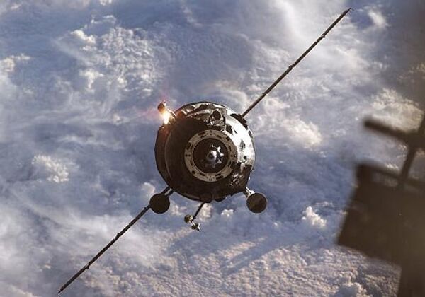 El Progress M-21M se desacopla de la ISS para verificaciones - Sputnik Mundo
