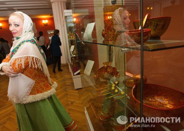 Muestras de la exposición dedicada al 300 aniversario del natalicio de Mijaíl Lomonosov - Sputnik Mundo