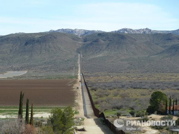 La frontera de EEUU y México son 3.000 kilómetros de caos - Sputnik Mundo