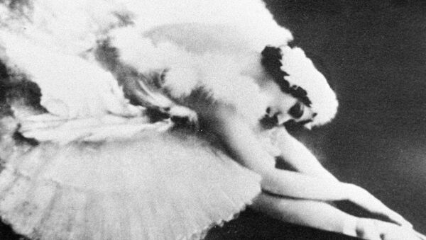 Первая исполнительница «Умирающего лебедя» балерина Анна Павлова - Sputnik Mundo