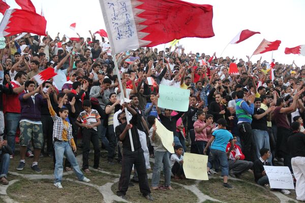 Desde el mes pasado de febrero las manifestaciones antigubernamentales sacuden Bahréin.  - Sputnik Mundo