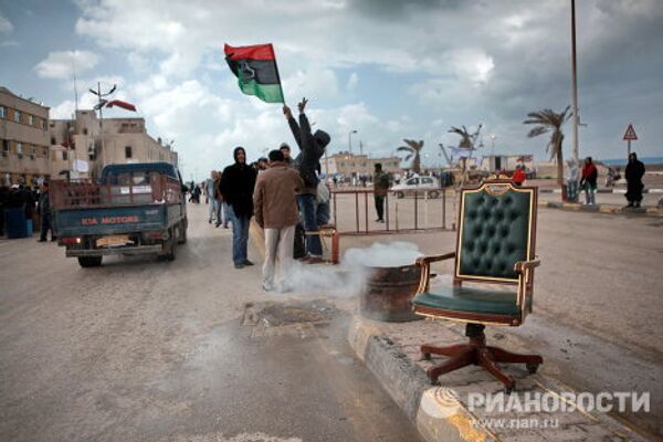 El Bengasi rebelde se alegra de estar libre de Gadafi y llora a los muertos - Sputnik Mundo