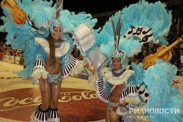 El carnaval en Argentina: la fiesta de la alegría y el amor  - Sputnik Mundo