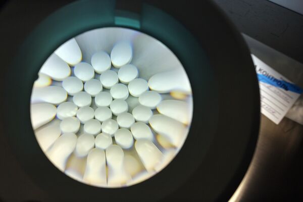 Científicos avanzan hacia píldora anticonceptiva para hombres - Sputnik Mundo