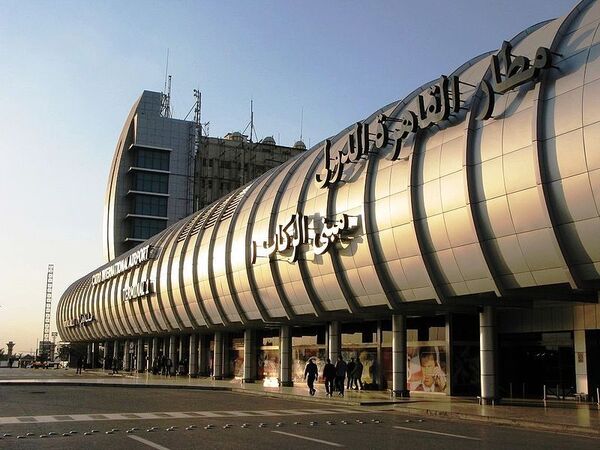 Aeropuerto internacional de El Cairo - Sputnik Mundo