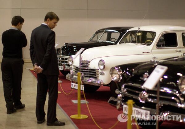 “Oldtimer-Gallery” presenta automóviles de altos cargos soviéticos y rusos  - Sputnik Mundo
