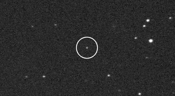 Astrónomos aficionados captan asteroide que titila - Sputnik Mundo