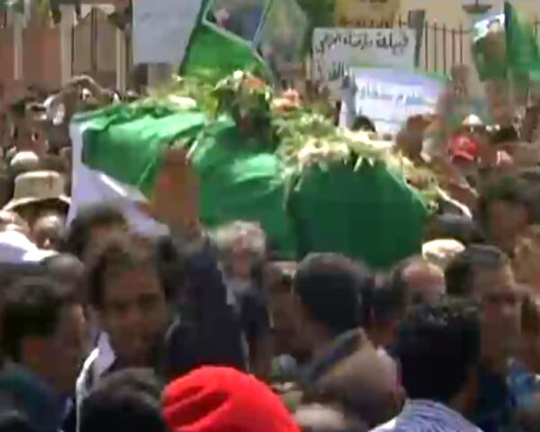 Funerales del hijo y nietos de Gadafi muertos por bombas de la OTAN - Sputnik Mundo