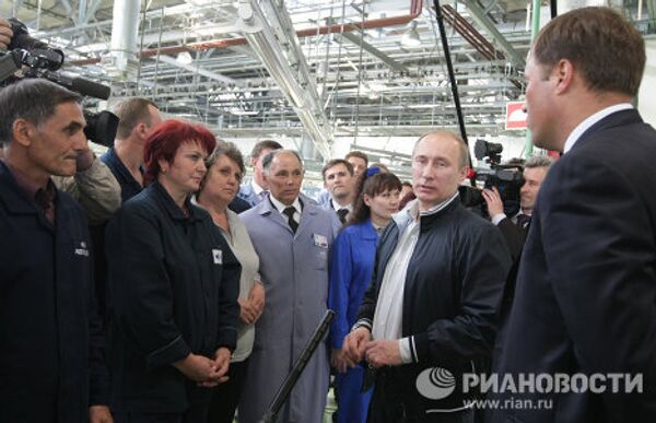Vladímir Putin estrena un nuevo modelo de Lada - Sputnik Mundo