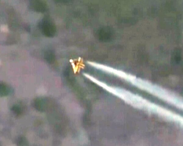 “Hombre cohete” vuela sobre el Cañón del Colorado a 305 kilómetros por hora - Sputnik Mundo