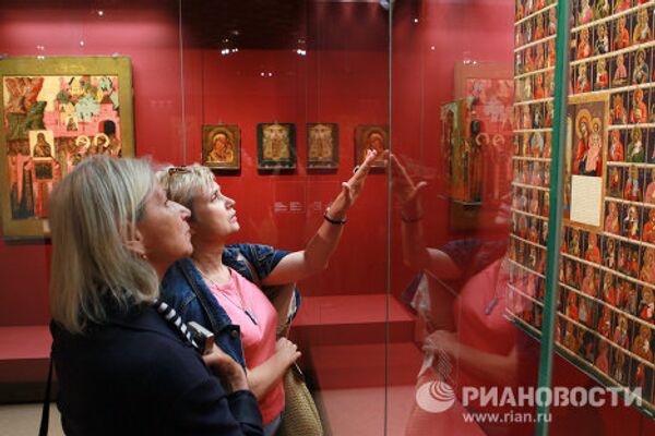 Galería Tretiakov presenta obras maestras de arte ruso antiguo - Sputnik Mundo