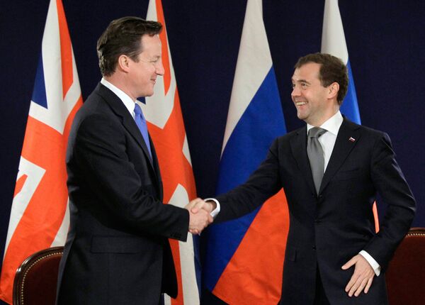  David Cameron y Dmitri Medvédev.Archivo - Sputnik Mundo