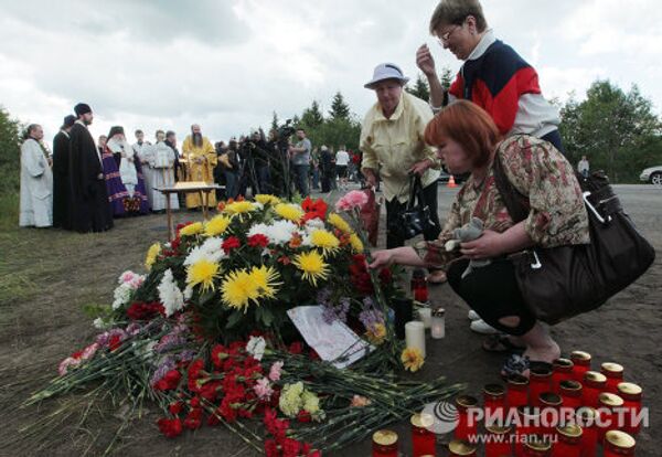 Pasado un día desde la catástrofe del avión cerca de Petrozavodsk - Sputnik Mundo
