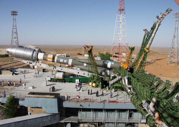 Rusia aplaza por segunda vez lanzamiento de cohete Soyuz 2.1a con satélites Globalstar-2 - Sputnik Mundo