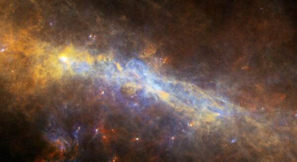 Observatorio Espacial “Herschel” capta imágenes del signo del infinito en el centro de nuestra Galaxia - Sputnik Mundo