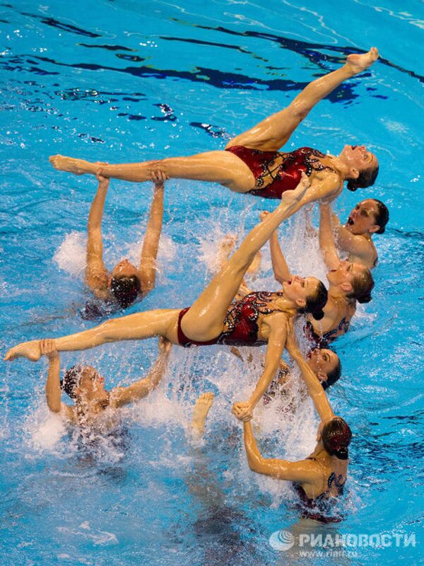 Las nadadoras sincronizadas rusas ganan el quinto oro en el Campeonato Mundial de 2011 - Sputnik Mundo