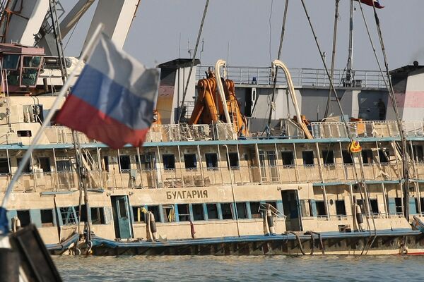 El crucero “Bulgaria” zozobró por incumplimiento de normas de seguridad - Sputnik Mundo